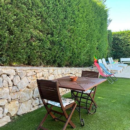 T2 Avec Jardin Et Piscine Privee Apartman Velaux Kültér fotó
